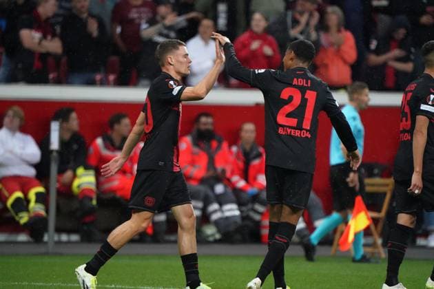Fussball, UEFA Europa League 2023 2024, Gruppenphase , Gruppen H, Spieltag 1, Bayer 04 Leverkusen - BK Häcken, 21.09.2023, Bayarena Leverkusen, Florian Wirtz, amine adli, beie Bayer 04 Leverkusen, jubeln