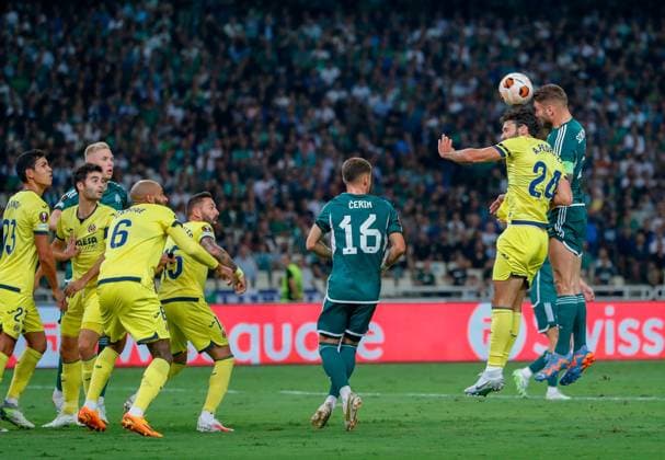 Panathinaikos F.C. v Villarreal CF UEFA Europa League Bart Schenkeveld of Panathinaikos F.C. and Alfonso Pedraza of Villarreal CF in action during the UEFA Europa League match at the Olympic Stadium (Greece), Marousi Copyright: xYannisxHalasx FIL-18991-0029 UK Newspapers OUT