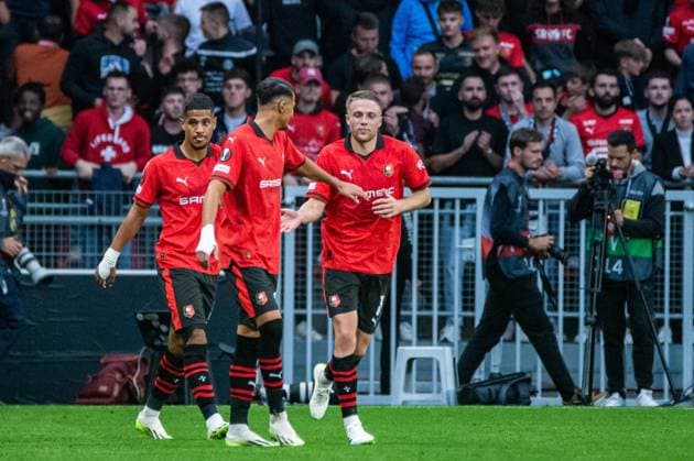 Joie des joueurs du Stade Rennais aprÃ s le but de Adrien Truffert (Stade Rennais) FOOTBALL : Stade Rennais x Maccabi Haifa - Ligue Europa - JournÃ e 1 - 21 09 2022 BaptisteAutissier Panoramic 