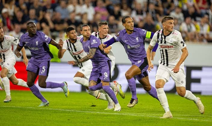 Football - UEFA Europa League - Group E - LASK v Liverpool FC LINZ, AUSTRIA - Thursday, September 21, 2023: Liverpool s Ibrahima KonatÃ , Darwin Nunez and captain Virgil van Dijk during the UEFA Europa League Group E matchday 1 game between LASK and Liverpool FC at the Raiffeisen Arena. LINZ Raiffeisen Arena UPPER AUSTRIA AUSTRIA  Copyright: xDavidxRawcliffex P2023-09-21-LASK_Liverpool-46