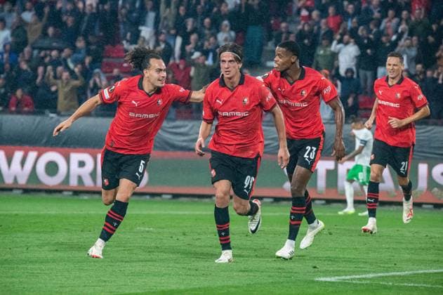 Joie des joueurs du Stade Rennais aprÃ s le but de Bertug Yildirim (Stade Rennais) FOOTBALL : Stade Rennais x Maccabi Haifa - Ligue Europa - JournÃ e 1 - 21 09 2022 BaptisteAutissier Panoramic 