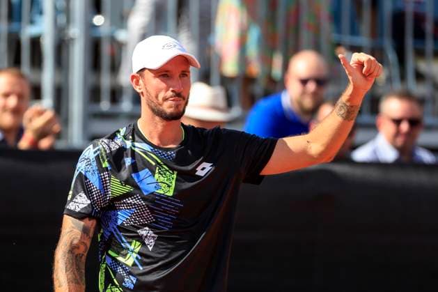 TENNIS - ATP, Tennis Herren Layjet Open BAD WALTERSDORF,AUSTRIA,22.SEP.23 - TENNIS - ATP Challenger Tour, Layjet Open. Image shows the rejoicing of Dennis Novak (AUT).  GEPAxpictures xMarioxBuehner-Weinrauch