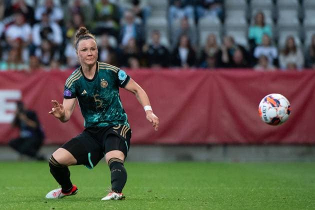 Marina Hegering (Deutschland, 05) am Ball, DEN, Daenemark vs Deutschland, UEFA Frauen Fussball Nations League, Liga A, 1. Spieltag, 22.09.2023 DEN, Daenemark vs Deutschland, UEFA Frauen Fussball Nations League, Liga A, 1. Spieltag, 22.09.2023 Viborg Copyright: xEibner-Pressefoto Memmlerx EP_MMR
