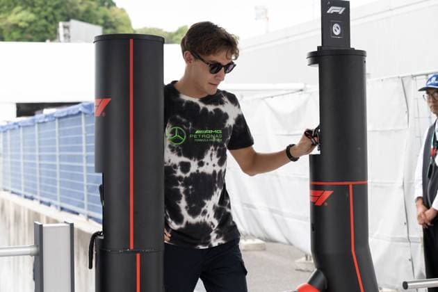 September 23, 2023, Suzuka, Mie Prefecture, Japan: GEORGE RUSSELL (GBR) of Mercedes 63 arrives to the paddock for Qualifying for the 2023 Formula 1 Japanese Grand Prix Suzuka Japan - ZUMAb177 20230923_aap_b177_014 Copyright: xTaidghxBarronx