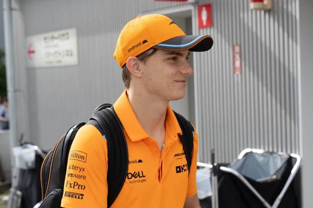 September 23, 2023, Suzuka, Mie Prefecture, Japan: OSCAR PIASTRI (AUS) of McLaren 81 arrives to the paddock for Qualifying for the 2023 Formula 1 Japanese Grand Prix Suzuka Japan - ZUMAb177 20230923_aap_b177_047 Copyright: xTaidghxBarronx