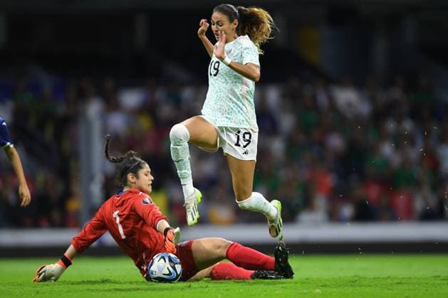 RECORD DATE NOT STATED CONCACAF Womens Gold Cup 2023 Mexico vs Puerto Rico Christina Burkenroad of Mexico during the game Mexico (Mexican national team, Nationalteam vs Puerto Rico, corresponding to League A of the Group Stage Qualifiers for the CONCACAF Womens Gold Cup, at Azteca Stadium, on September 22, 2023. <br><br> Christina Burkenroad de Mexico durante el partido Mexico (Seleccion Nacional Mexicana) vs Puerto Rico, correspondiente a la Liga A de la Fase grupos Clasificatorio a la Copa Oro Femenina de la CONCACAF, el el Estadio Azteca, el 22 de Septiembre de 2023. CIUDAD DE MEXICO CDMX MEXICO  Copyright: xAdrianxMaciasx 20230922211709_CWGC_23_MEX_PUR_BURKENROAD25