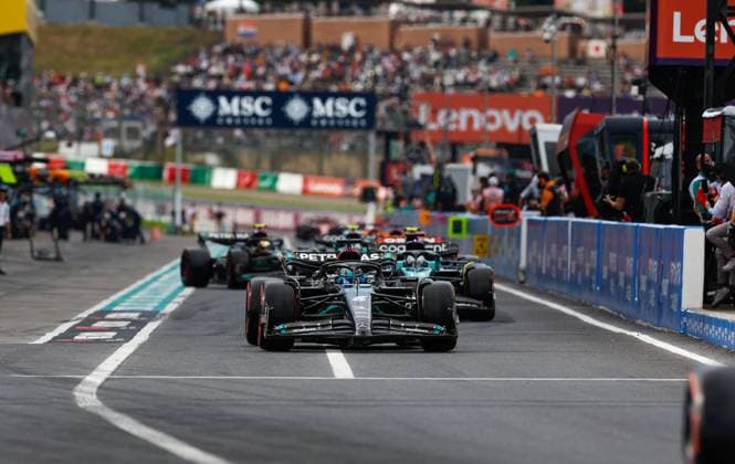 63 RUSSELL George (gbr), Mercedes AMG F1 Team W14, action during the 2023 Formula 1 Lenovo Japanese Grand Prix, 16th round of the 2023 Formula One World Championship, WM, Weltmeisterschaft from September 22 to 24, 2023 on the Suzuka International Racing Course, in Suzuka - F1 - JAPANESE GRAND PRIX 2023 DPPI Panoramic  00123036_F12023GP17JAP_JK179726