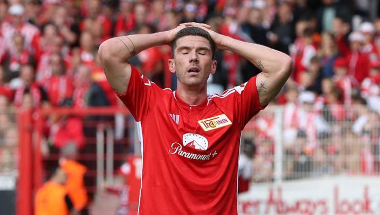 Sport Bilder des Tages Robin Gosens enttäuscht nach vergebener Torchance Enttäuschung Fußball Fussball Bundesliga Herren DFL 5. Spieltag Saison 2023 2024 23.09.2023 1.FC Union Berlin FCU vs. TSG Hoffenheim 1899 DFL regulations prohibit any use of photographs as image sequences and or quasi-video.