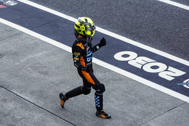 NORRIS Lando (gbr), McLaren F1 Team MCL60, portrait podium celebration during the 2023 Formula 1 Lenovo Japanese Grand Prix, 16th round of the 2023 Formula One World Championship, WM, Weltmeisterschaft from September 22 to 24, 2023 on the Suzuka International Racing Course, in Suzuka - F1 - JAPANESE GRAND PRIX 2023 - RACE DPPI Panoramic  00123037__R3_7703