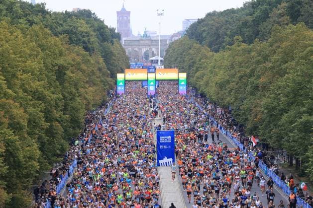 Bilder des Jahres 2023, Sport 09 September Sport Themen der Woche KW38 Sport Bilder des Tages DEU, Berlin Marathon 2023, 24.09.2023, Berlin, Berlin, DEU, Berlin Marathon 2023, im Bild Foto: Juergen Engler nordphoto GmbH *** DEU, Berlin Marathon 2023, 24 09 2023, Berlin, Berlin, DEU, Berlin Marathon 2023, in picture photo Juergen Engler nordphoto GmbH nordphotoxGmbHx xEngler nph00076