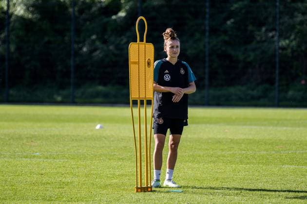 DFB Frauen Training; 24.09.2023 Lina Magull (Deutschland, 20) DFB Frauen Training, Essen, Trainingsgelaende am Stadion an der Hafenstrasse Copyright: xBEAUTIFULxSPORTS Wunderlx