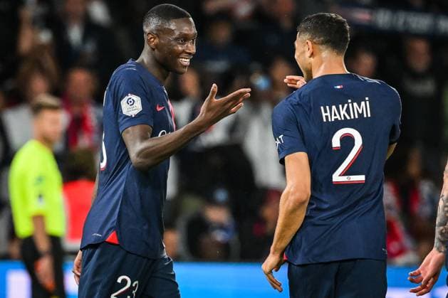 September 24, 2023, Paris, France, France: Randal KOLO MUANI of PSG celebrate his goal with Achraf HAKIMI of PSG during the Ligue 1 match between Paris Saint-Germain (PSG) and Olympique de Marseille (OM) at Parc des Princes Stadium on September 24, 2023 in Paris, France. Paris France - ZUMAm308 20230924_zsp_m308_008 Copyright: xMatthieuxMirvillex