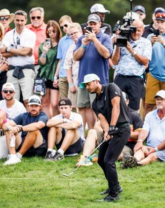 Sebstian Munoz of Colombia chips onto the second green during the third round of the 2023 LIV Golf League tournament at Rich Harvest Farms in Sugar Grove, Illinois, on Sunday, September 24, 2023. Tournament play runs from September 22nd through the 24th.  SGI20230924829 TANNENxMAURY