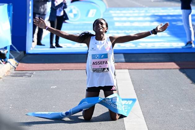 Bilder des Jahres 2023, Sport 09 September Sport Themen der Woche KW38 Sport Bilder des Tages Togst Assefa (ETH), SEPTEMBER 24, 2023 - Marathon : Berlin Marathon 2023 in Berlin, Germany. Noxthirdxpartyxsales  (230312297)