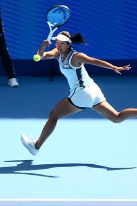 Moyuka UchijimaJPN), SEPTEMBER 25, 2023 - Tennis : Women s Singles 1st Round at Ariake Coliseum during TORAY Pan Pacific Open Tennis Tournament 2023, Japan. Noxthirdxpartyxsales  (230414967)
