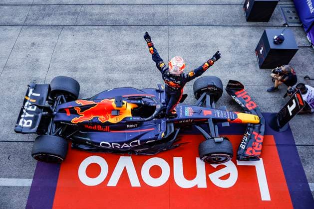 Formula 1 Lenovo Grand Prix Of Japan 2023 Max Verstappen of Netherlands, Oracle Red Bull Racing, portrait celebrates the victory during the Formula 1 Lenovo Grand Prix of Japan from 21st to 24th of September, 2023 on the Suzuka Circuit, in Suzuka, Japan. Suzuka Japan  Copyright: xGongorax originalFilename:bonilla-formula1230924_npcBQ.jpg