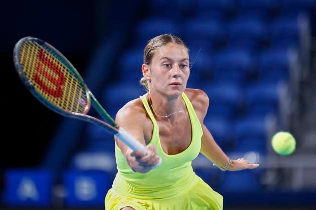 September 26, 2023, Tokyo, Japan: Marta KOSTYUK (UKR) hits a return against Daria KASATKINA (RUS) during their women s single match for the second day of the TORAY PAN PACIFIC OPEN TENNIS tournament 2023 at the Ariake Coliseum. The tournament is held from September 25 to October 1st. Tokyo Japan - ZUMAm191 20230926_aap_m191_019 Copyright: xRodrigoxReyesxMarinx