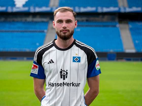 Valon Zumberi (HSV) 25.09.23, Hamburg, Hamburger SV, HSV Mannschaftsfoto-Termin, Portrait-Termin, Saison 2023 2024 Â
