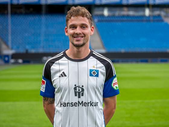 Moritz Heyer (HSV) 25.09.23, Hamburg, Hamburger SV, HSV Mannschaftsfoto-Termin, Portrait-Termin, Saison 2023 2024 Â