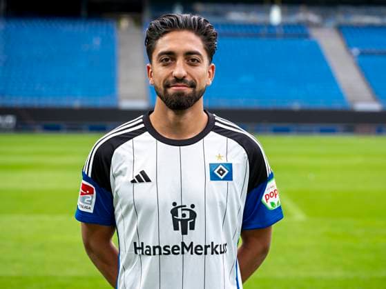 Immanuel Pherai (HSV) 25.09.23, Hamburg, Hamburger SV, HSV Mannschaftsfoto-Termin, Portrait-Termin, Saison 2023 2024 Â