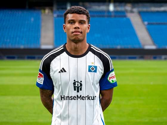 Ransford Königsdörffer (HSV) 25.09.23, Hamburg, Hamburger SV, HSV Mannschaftsfoto-Termin, Portrait-Termin, Saison 2023 2024 Â