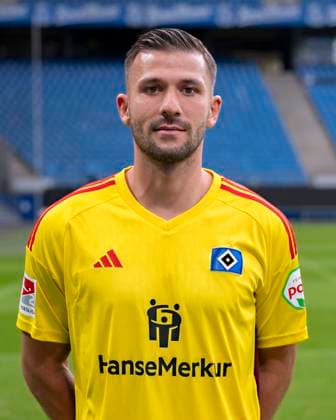 TW Daniel Heuer-Fernandes (HSV) 25.09.23, Hamburg, Hamburger SV, HSV Mannschaftsfoto-Termin, Portrait-Termin, Saison 2023 2024 Â