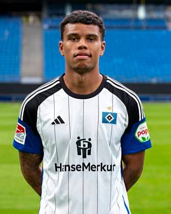 Ransford Königsdörffer (HSV) 25.09.23, Hamburg, Hamburger SV, HSV Mannschaftsfoto-Termin, Portrait-Termin, Saison 2023 2024 Â