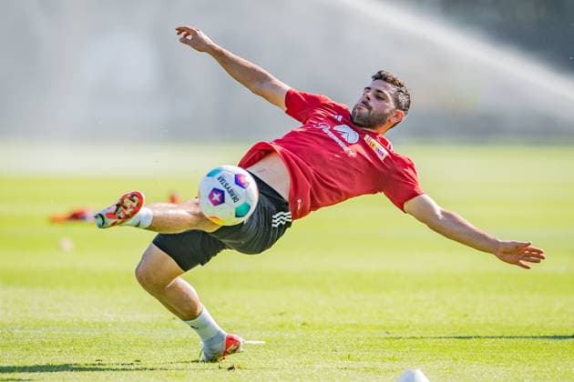 Sport Bilder des Tages Training 1. FC Union Berlin. Berlin 26.09.2023 Kevin Volland (1. FC Union Berlin, 10) Training 1. FC Union Berlin, Stadion An der Alten Foersterei, Berlin 26.09.2023 *** Training 1 FC Union Berlin Berlin 26 09 2023 Kevin Volland 1 FC Union Berlin, 10 Training 1 FC Union Berlin, Stadion An der Alten Foersterei, Berlin 26 09 2023 Copyright: xBEAUTIFULxSPORTS LucianoxLimax