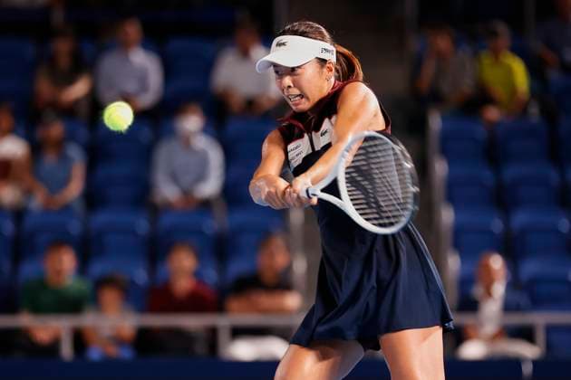 September 27, 2023, Tokyo, Japan: Mai HONTAMA (JPN) hits a return against Iga SWIATEK (POL) during their women s singles match of the Toray Pan Pacific Open Tennis Tournament 2023 at the Ariake Coliseum. The tournament is held from September 25 to October 1. Tokyo Japan - ZUMAm191 20230927_aap_m191_054 Copyright: xRodrigoxReyesxMarinx