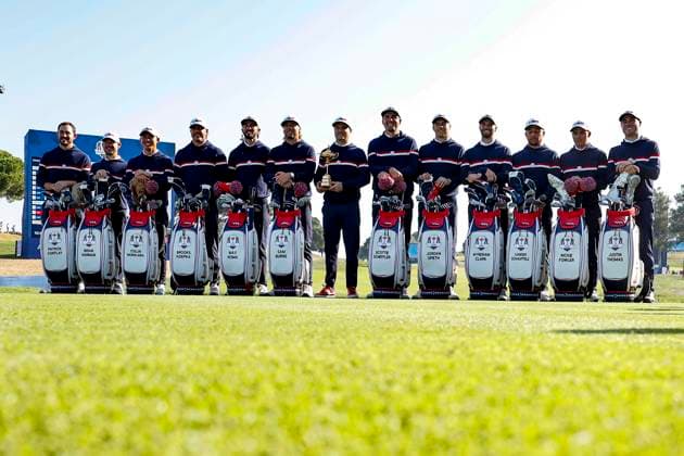 September 28, 2023, ROME, ITALY: (L-R) US golfer, Patrick Cantlay, US golfer, Brian Harman, US golfer, Collin Morikawa, US golfer, Brooks Koepka, US golfer, Max Homa, US golfer, Sam Burns, US captain, Zach Johnson, US golfer, Scottie Scheffler, US golfer, Jordan Spieth, US golfer, Wyndham Clark, US golfer, Xander Schauffele, US golfer, Rickie Fowler and US golfer, Justin Thomas pose at the US team official team portraits for the 2023 Ryder Cup golf tournament at Marco Simone Golf Club in Guidonia, near Rome, Italy, 28 September 2023. The 44th Ryder Cup matches between the US and Europe will be held in Italy from 29 September to 01 October 2023..ANSA FABIO FRUSTACI 2023 Ryder Cup golf tournament  - ZUMAa110 20230928_zaf_a110_008 Copyright: xFabioxFrustacix