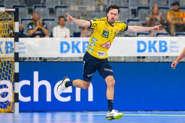 Sport Themen der Woche KW39 Sport Bilder des Tages Patrick Groetzki (Rhein Neckar Loewen, 24) Jubel Freude Emotionen happy gluecklich freudig, GER, Rhein Neckar Löwen vs. HBW Balingen-Weilstetten, Handball, DKB Handball Bundesliga, 07.Spieltag , Saison 2023 2024, 28.09.2023, GER, Rhein Neckar Löwen vs. HBW Balingen-Weilstetten, Handball, DKB Handball Bundesliga, 07. Spieltag, Saison 2023 2024, 28.09.2023 Mannheim *** Patrick Groetzki Rhein Neckar Loewen, 24 jubilation joy emotions happy happy, GER, Rhein Neckar Löwen vs HBW Balingen Weilstetten, Handball, DKB Handball Bundesliga, 07 matchday , season 2023 2024, 28 09 2023, GER, Rhein Neckar Löwen vs HBW Balingen Weilstetten, Handball, DKB Handball Bundesliga, 07 matchday , season 2023 2024, 28 09 2023 Mannheim Copyright: xEibner-Pressefotox EP_EER