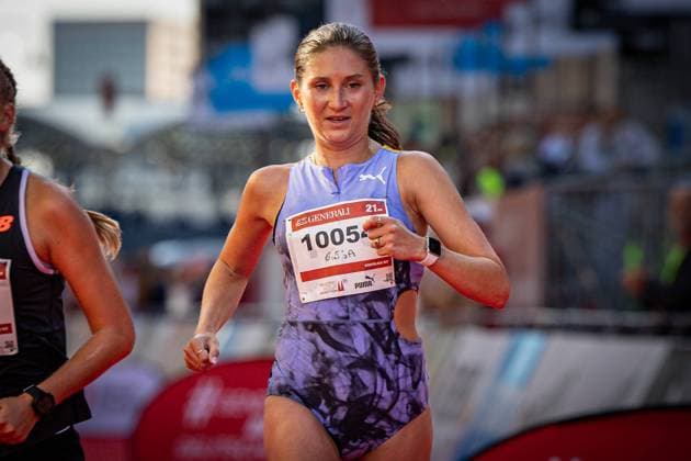 Bilder des Jahres 2023, Sport 10 Oktober Sport Themen der Woche KW39 Sport Bilder des Tages 25. GENERALI Koeln Marathon; Koeln, 01.10.2023 Lisa Oed (Koenigsteiner LV) und Gesa Krause (Silversterlauf Trier e.V.) beim 25. GENERALI Koeln Marathon; Koelner Innenstadt, 01.10.2023. *** 25 GENERALI Koeln Marathon Koeln, 01 10 2023 Lisa Oed Koenigsteiner LV and Gesa Krause Silversterlauf Trier e V at 25 GENERALI Koeln Marathon Koelner Innenstadt, 01 10 2023 Copyright: xBEAUTIFULxSPORTS B.Hoffmannx