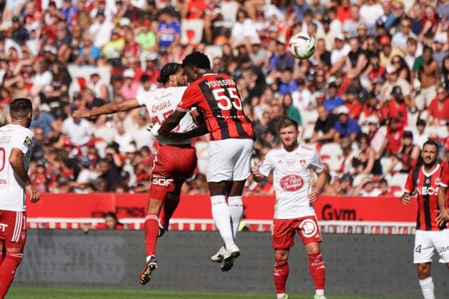 Youssouf Ndayishimiye (OGC Nice) - Mahdi Camara (Brest) FOOTBALL : OGC Nice vs Brest - Ligue 1 Uber Eats - Nice - 01 10 2023 NorbertScanella Panoramic 