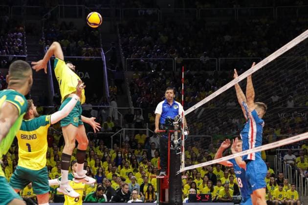 Volleyball, Olympia Quali, Brasilien - Tschechien Pré Olímpico Brasil x República Tcheca RIO DE JANEIRO, RJ - 01.10.2023: PRÉ OLÍMPICO BRASIL X REPÚBLICA TCHECA - The Brazilian volleyball team returned to the Maracanãzinho court, in Rio de Janeiro, this Sunday morning (1) to face the Czech Republic team, in the second round of the Men& 39;s Pre-Olympic Volleyball Tournament in search of qualification for the Olympic Games, Olympische Spiele, Olympia, OS in Paris 2024. (Photo: Lorando Labbe Fotoarena) x2442045x  LorandoxLabbe