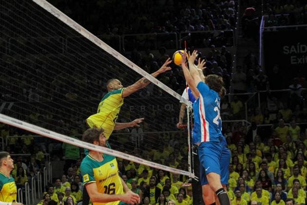 Volleyball, Olympia Quali, Brasilien - Tschechien Pré Olímpico Brasil x República Tcheca RIO DE JANEIRO, RJ - 01.10.2023: PRÉ OLÍMPICO BRASIL X REPÚBLICA TCHECA - The Brazilian volleyball team returned to the Maracanãzinho court, in Rio de Janeiro, this Sunday morning (1) to face the Czech Republic team, in the second round of the Men& 39;s Pre-Olympic Volleyball Tournament in search of qualification for the Olympic Games, Olympische Spiele, Olympia, OS in Paris 2024. (Photo: Lorando Labbe Fotoarena) x2442049x  LorandoxLabbe