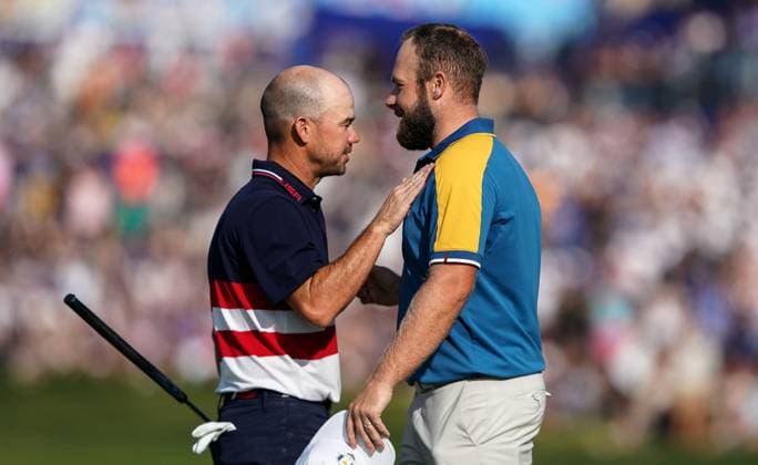 2023 Ryder Cup, Marco Simone Golf and Country Club, Rome, Italy 1 10 2023 Brian Harman congratulates Tyrrell Hatton after his victory in their singles match Brian Harman congratulates Tyrrell Hatton after his victory in their singles match 1 10 2023  Copyright: x INPHO MatteoxCiambellix DSC08347