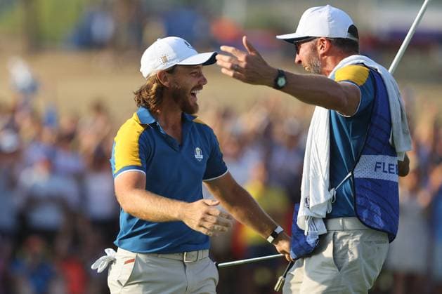 Rome Ryder Cup 2023 - EUROPE TEAM WIN TROPHY in SINGLES MATCHES at Marco Simone Golf Country Club di Guidonia Montecelio, Roma Rome, Italy 01.10.2023: Tommy FLEETWOOD score the last point at SINGLES MATCHES and Europe team win the trophy at RYDER CUP 2023 at Marco Simone Golf Country Club di Guidonia Montecelio, Roma Rome italy -  Copyright: xIPAxSport ABACAx BRIPASport20231001_1004 IPAxSport ABACAx BRIPASport20231001_1004