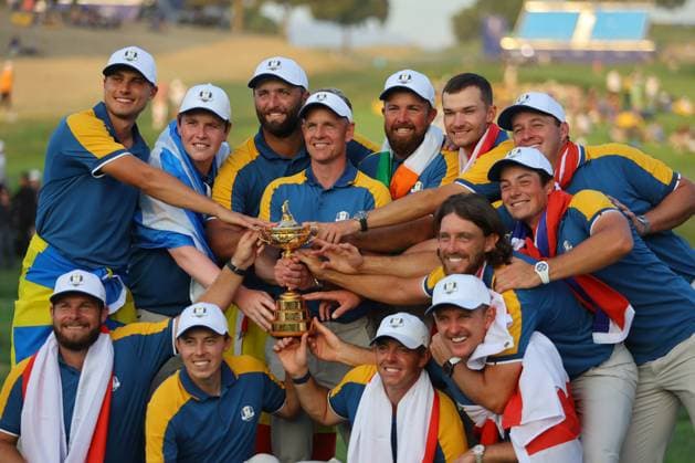 Rome Ryder Cup 2023 - AWARD CERIMONY SINGLES MATCHES at Marco Simone Golf Country Club di Guidonia Montecelio, Roma Rome, Italy 01.10.2023: Captain Luke Donald s European team wins the cup and lifts the trophy during the awards ceremony at RYDER CUP 2023 at Marco Simone Golf Country Club di Guidonia Montecelio, Roma Rome italy -  Copyright: xIPAxSport ABACAx BRIPASport20231001_1086 IPAxSport ABACAx BRIPASport20231001_1086