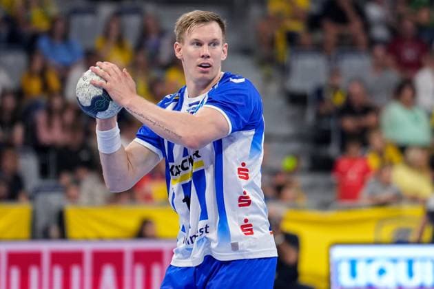 Adam Lönn (Lonn, TVB, 11), am Ball, Einzelbild, Einzelfoto, Aktion, Action, 01.10.2023, Mannheim (Deutschland), Handball, Bundesliga, Rhein-Neckar Löwen - TVB Stuttgart