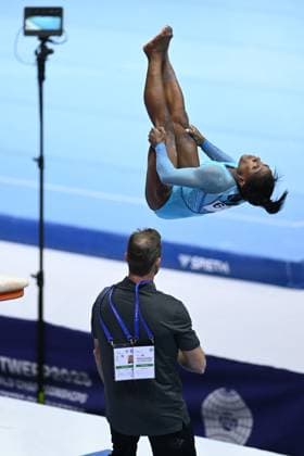 Sport Themen der Woche KW39 Sport Bilder des Tages Simone Biles (USA) vault during the yourchenko double pike during 52nd Artistic Gymnastics World Championships - WAG qualifications, Gymnastics in Antwerp, Belgium, October 01 2023  Copyright: xFilippoxTomasi IPAxSportx xipa-ax xx IPA_40707786 IPA_IPA40707786