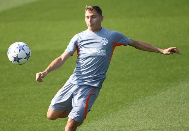 October 2, 2023, MILAN, ITALY: Inter Milan™s Nicolo Barella performs during the training session in Suning Sporting Center, northern Italy, 2 October 2023. Inter will face Benfica in a UEFA Champions League group D stage soccer match on 3 October. .ANSA MATTEO BAZZI. Soccer: Champions League; Fc Inter vs Benfica  - ZUMAa110 20231002_zaf_a110_026 Copyright: xMatteoxBazzix
