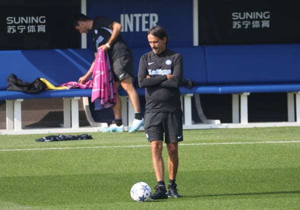October 2, 2023, MILAN, ITALY: Inter Milan™s coach Simone Inzaghi reacts during the training session in Suning Sporting Center, northern Italy, 2 October 2023. Inter will face Benfica in a UEFA Champions League group D stage soccer match on 3 October. .ANSA MATTEO BAZZI. Soccer: Champions League; Fc Inter vs Benfica  - ZUMAa110 20231002_zaf_a110_027 Copyright: xMatteoxBazzix