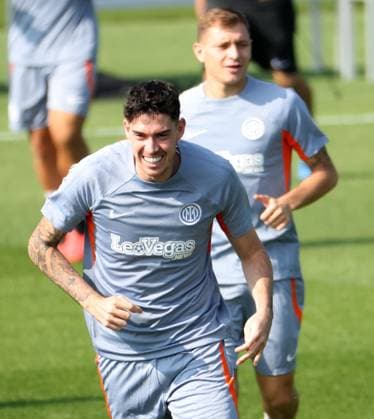 October 2, 2023, MILAN, ITALY: Inter Milan™s Alessandro Bastoni reacts during the training session in Suning Sporting Center, northern Italy, 2 October 2023. Inter will face Benfica in a UEFA Champions League group D stage soccer match on 3 October. .ANSA MATTEO BAZZI. Soccer: Champions League; Fc Inter vs Benfica  - ZUMAa110 20231002_zaf_a110_029 Copyright: xMatteoxBazzix