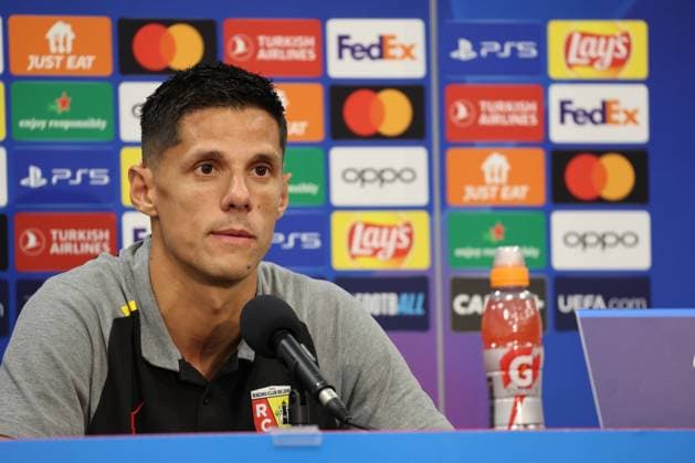Florian SOTOCA (RC Lens) lors de la confÃ rence de presse d avant-match de Ligue des Champions entre le RC Lens et Arsenal, stade Bollaert-Delelis, le 2 octobre 2023 FOOTBALL : RC LENS vs ARSENAL - LIGUE DES CHAMPIONS - CONFERENCE PRESSE AVANT-MATCH - 02 10 2023 LaurentSanson Panoramic 