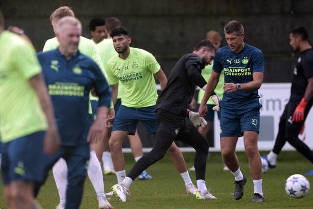 EINDHOVEN - Ricardo Pepi of PSV Eindhoven during a PSV Eindhoven training session in the run-up to the Champions League match against Sevilla FC at PSV Campus de Herdgang on October 2, 2023 in Eindhoven, the Netherlands. ANP JEROEN PUTMANS UEFA Champions League MD-1 2023 2024 xVIxANPxSportx xxANPxIVx 480035941 originalFilename: 480035941.jpg