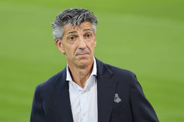 SOCCER - UEFA CL, RBS vs Sociedad SALZBURG,AUSTRIA,02.OCT.23 - SOCCER - UEFA Champions League, group stage, Red Bull Salzburg vs Real Sociedad, preview, pitch inspection Sociedad. Image shows head coach Imanol Alguacil (Sociedad).  GEPAxpictures xMathiasxMandl