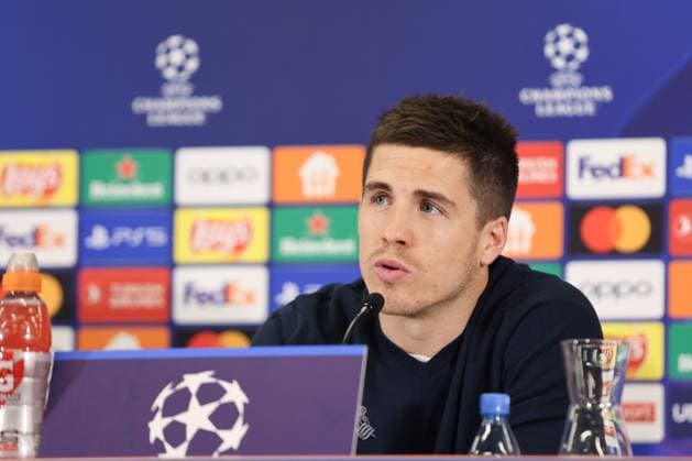 SOCCER - UEFA CL, RBS vs Sociedad SALZBURG,AUSTRIA,02.OCT.23 - SOCCER - UEFA Champions League, group stage, Red Bull Salzburg vs Real Sociedad, preview, press conference, PK, Pressekonferenz Sociedad. Image shows Igor Zubeldia (Sociedad).  GEPAxpictures xMathiasxMandl