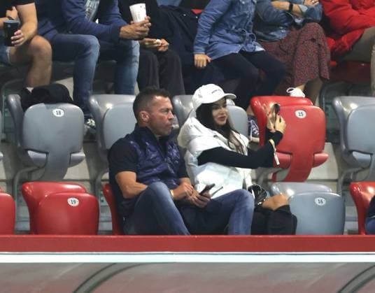 Selfie . . . Lothar MATTHAEUS (MATTÄHUS) mit Begleitung. Frauenfussball, Bayern Muenchen - Koeln, 2.10.2023. Frauenfußball Bundesliga, FC Bayern München - 1.FC Köln, 2.Spieltag, Saison 2023-2024 in Muenchen, F C B A Y E R N C A M P U S, Deutschland. Quelle Copyright Credit : Oryk HAIST