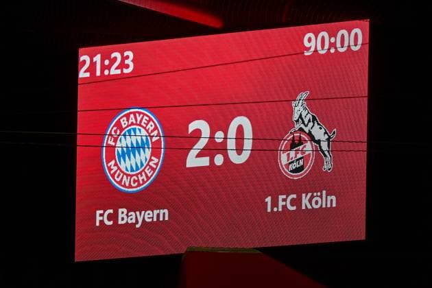 Die Anzeigetafel, Videowand zeigt den Endstand, Endergebnis, 02.10.2023, München (Deutschland), Fussball, Google Pixel Frauen-Bundesliga, FC Bayern München - 1. FC Köln, DFB DFL REGULATIONS PROHIBIT ANY USE OF PHOTOGRAPHS AS IMAGE SEQUENCES AND OR QUASI-VIDEO.