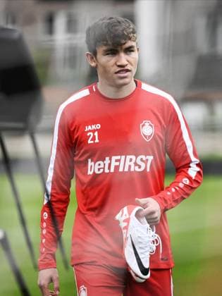 Antwerp s Sam Vines pictured during a training session of Belgian soccer team Royal Antwerp FC, on Tuesday 03 October 2023 in Antwerp. The team is preparing for tomorrow s game against Ukrainian club Shakhtar Donetsk, on day two of the Champions League group stage, in the group H. TOM GOYVAERTS TomxGoyvaerts  x76096894x
